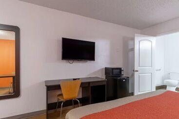 Motel 6 Bryan