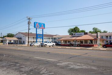 Motel 6 Bryan