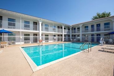 Motel 6 Bryan