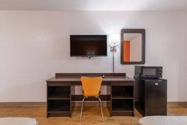 Motel 6 Bryan