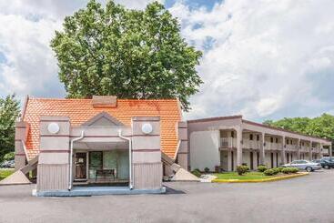 Motel 6 Lawrenceville, Nj