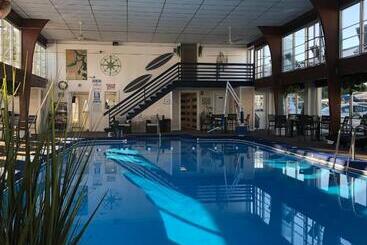 مُتل Hyannis Inn