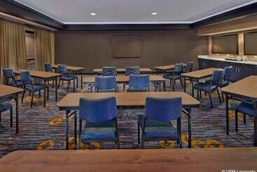 استراحتگاه Courtyard By Marriott Key West Waterfront