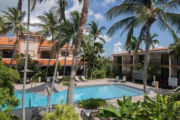 استراحتگاه Courtyard By Marriott Key West Waterfront