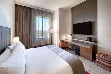 THesis Hotel Miami Coral Gables, Curio Collection by Hilton