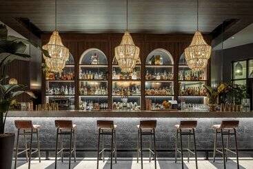THesis Hotel Miami Coral Gables, Curio Collection by Hilton