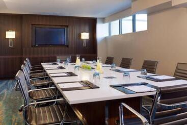 Fort Lauderdale Marriott Harbor Beach Resort & Spa