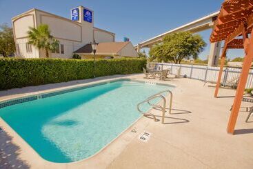 هتل Americas Best Value Inn Austin University