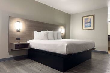 هتل Americas Best Value Inn Austin University