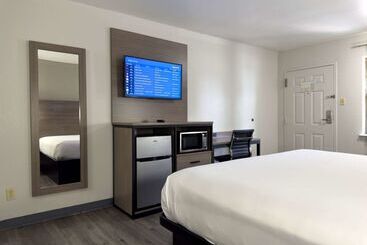 هتل Americas Best Value Inn Austin University