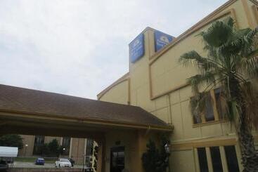 هتل Americas Best Value Inn Austin University