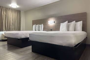 هتل Americas Best Value Inn Austin University