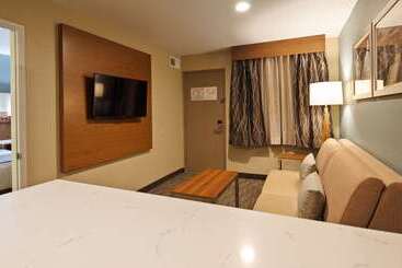 هتل Best Western Carlsbad By The Sea