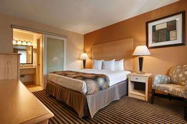 هتل Best Western Palm Court Inn