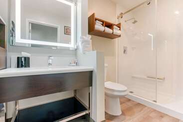 هتل Comfort Inn
