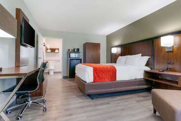هتل Comfort Inn