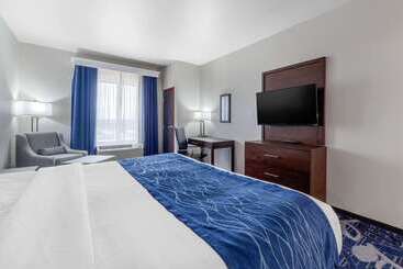 هتل Comfort Inn & Suites Oklahoma City South I 35