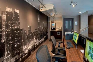 هتل Courtyard By Marriott New York Manhattan/fifth Avenue