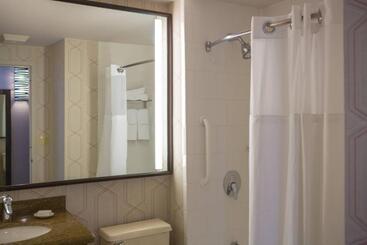 هتل Courtyard By Marriott New York Manhattan/fifth Avenue