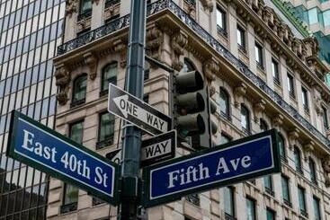 هتل Courtyard By Marriott New York Manhattan/fifth Avenue