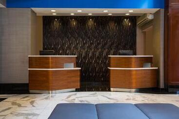 هتل Courtyard By Marriott New York Manhattan/fifth Avenue