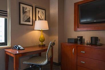 هتل Courtyard By Marriott New York Manhattan/fifth Avenue