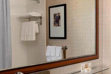 هتل Courtyard By Marriott New York Manhattan/fifth Avenue