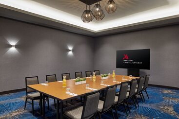 هتل Crystal Gateway Marriott