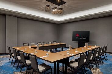 هتل Crystal Gateway Marriott