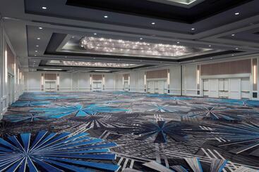 هتل Crystal Gateway Marriott