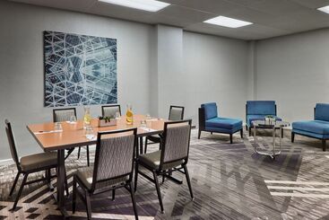 هتل Crystal Gateway Marriott