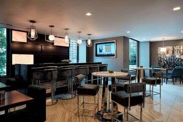 هتل Crystal Gateway Marriott