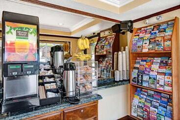 هتل Days Inn By Wyndham San Francisco  Lombard