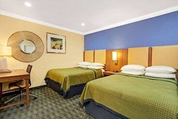 هتل Days Inn By Wyndham San Francisco  Lombard