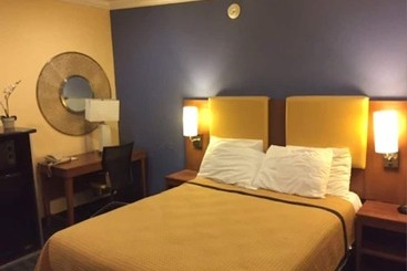 هتل Days Inn By Wyndham San Francisco  Lombard