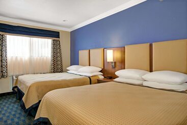 هتل Days Inn By Wyndham San Francisco Lombard