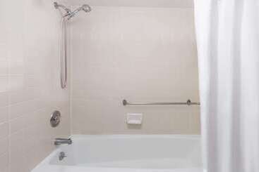 هتل Days Inn By Wyndham Williamsburg Historic Area
