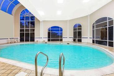 هتل Days Inn By Wyndham Williamsburg Historic Area