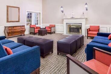 هتل Days Inn By Wyndham Williamsburg Historic Area