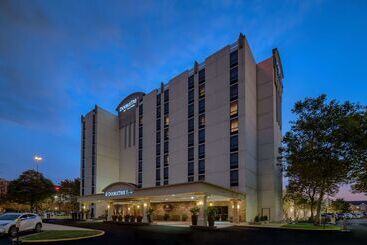 هتل Doubletree By Hilton Philadelphia Airport