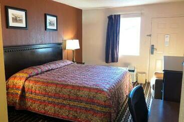 هتل Guest Inn Austell