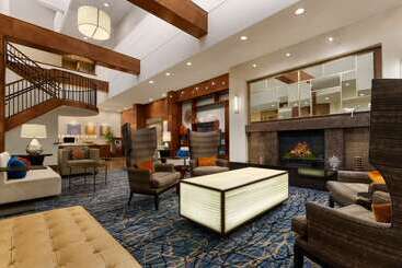 هتل Hilton Knoxville