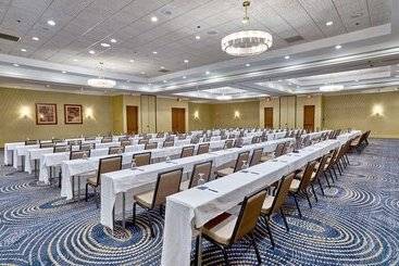 هتل Hilton Knoxville