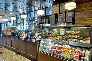 هتل Hilton Knoxville