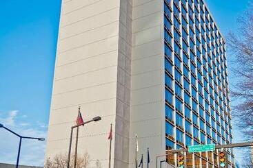 هتل Hilton Knoxville