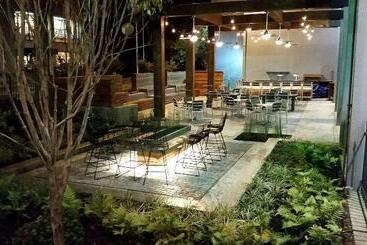 هتل Hilton Knoxville