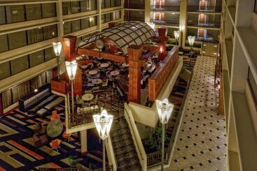 هتل Hilton Knoxville Airport