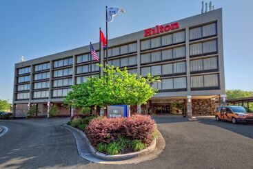 هتل Hilton Knoxville Airport