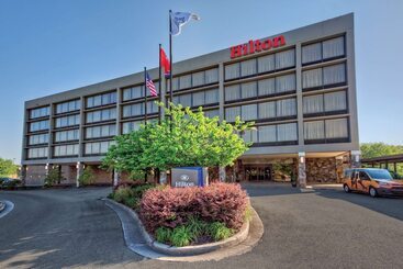 هتل Hilton Knoxville Airport