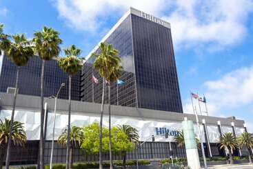 هتل Hilton Los Angeles Airport